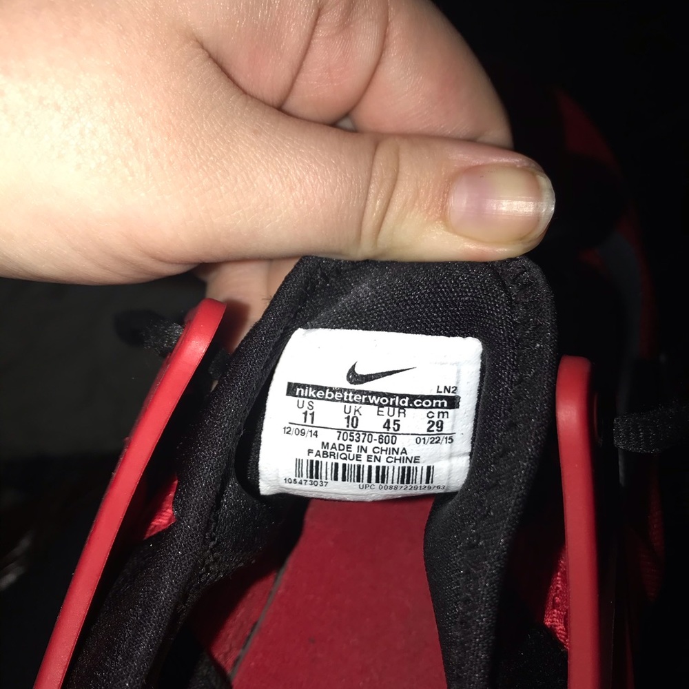 Nike shoes 👟🔴 - Picture 5 of 8